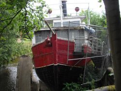 steam boat for woodworm, wet rot and dry rot inspection